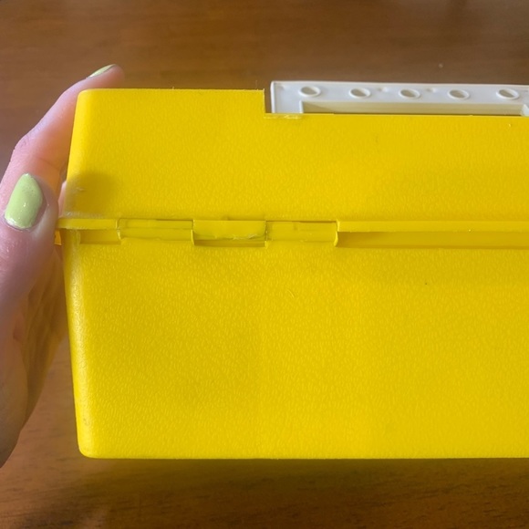 SNOOPY Catch ‘Em Tackle Box Used Great Condtion Peanuts Zebco - Picture 10 of 17